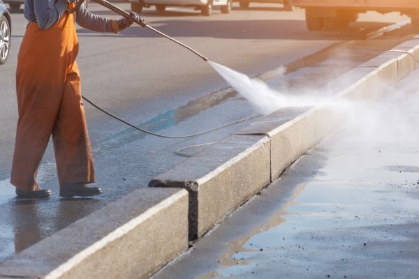 Commercial Concrete Cleaning in Bloomington