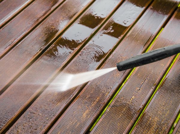 Deck Pressure Washing in Bloomington