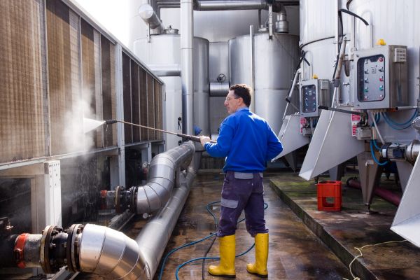Business Pressure Washing in Bloomington