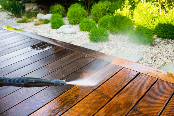 Deck Cleaning in Bloomington